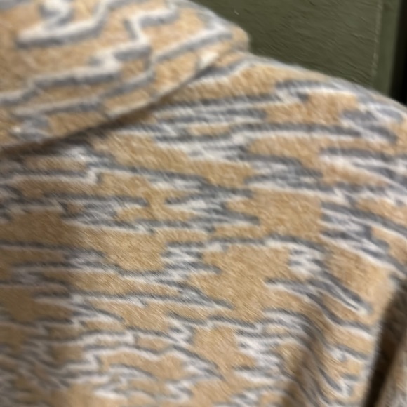 NWOT shacket - Picture 6 of 9